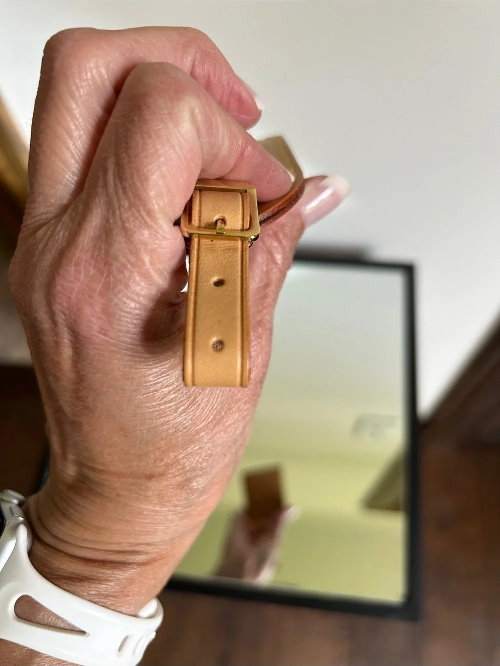 Louis Vuitton Tan Leather Luggage Tag with Strap
